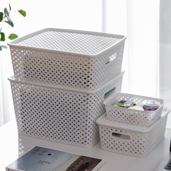 Natural bamboo cover multi-purpose debris storage box, plastic imitation woven basket.